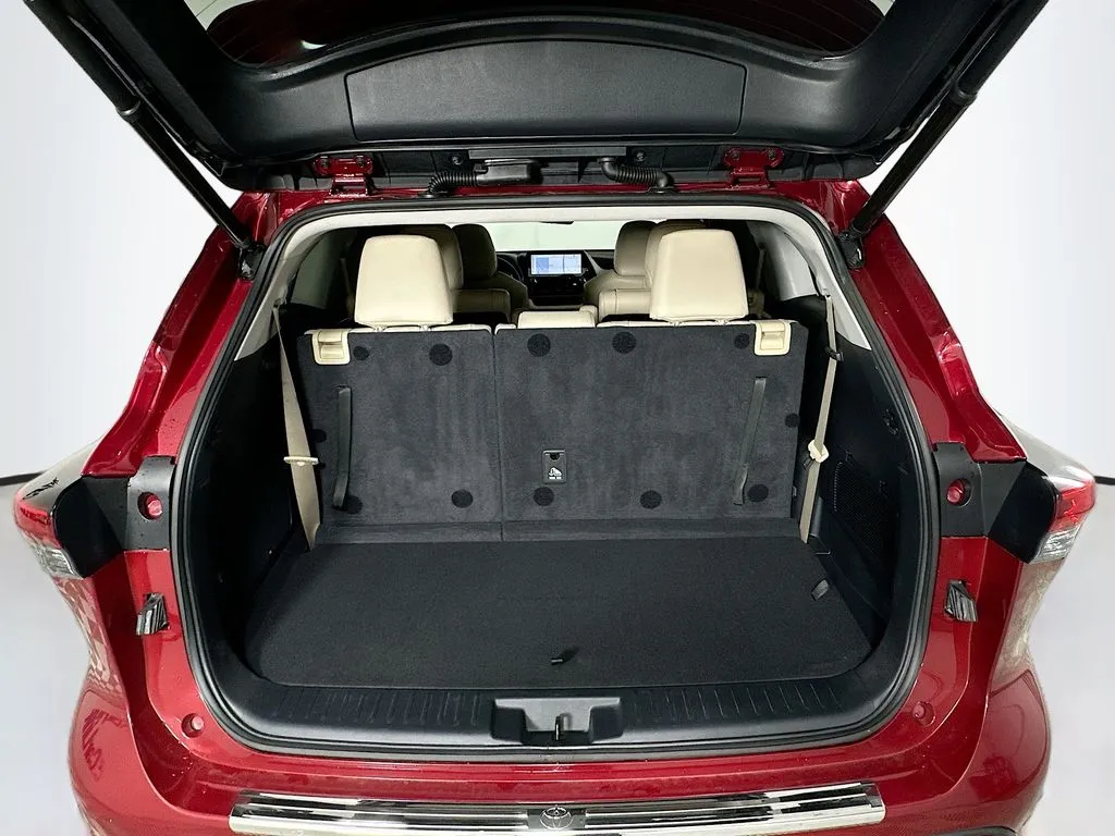 2022 Toyota Highlander Platinum - Photo 33