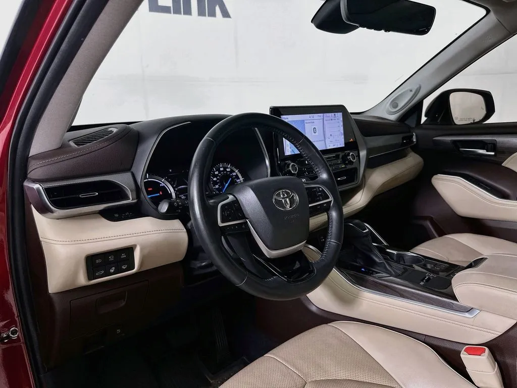 2022 Toyota Highlander Platinum - Photo 10