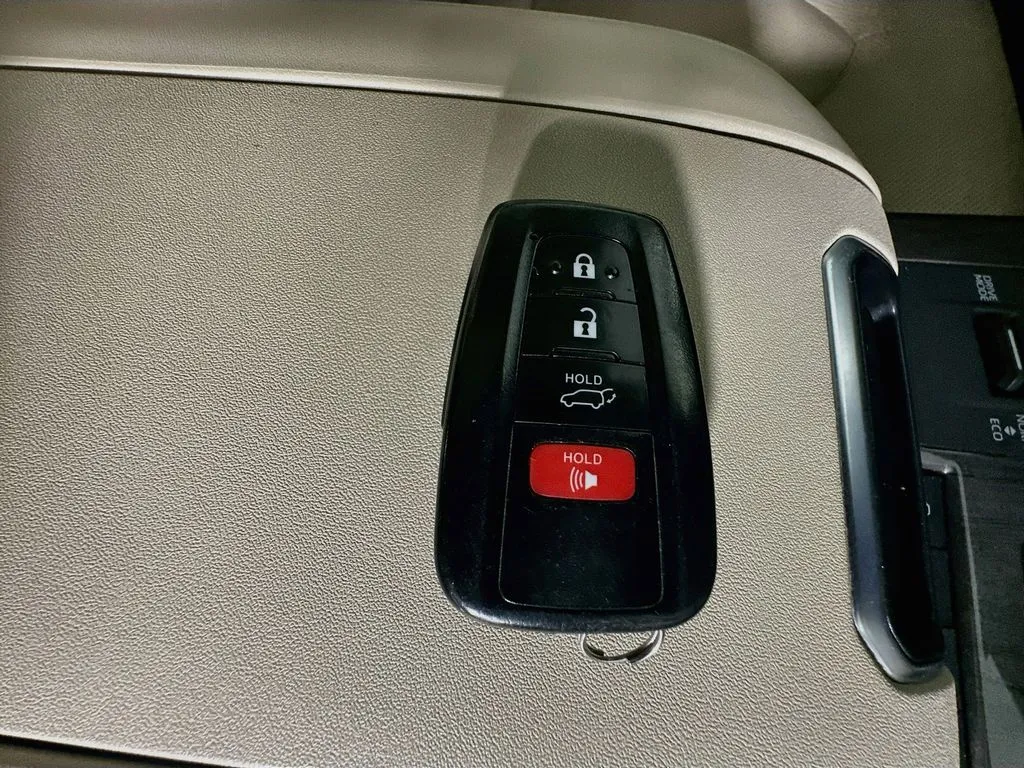 2022 Toyota Highlander Platinum - Photo 42