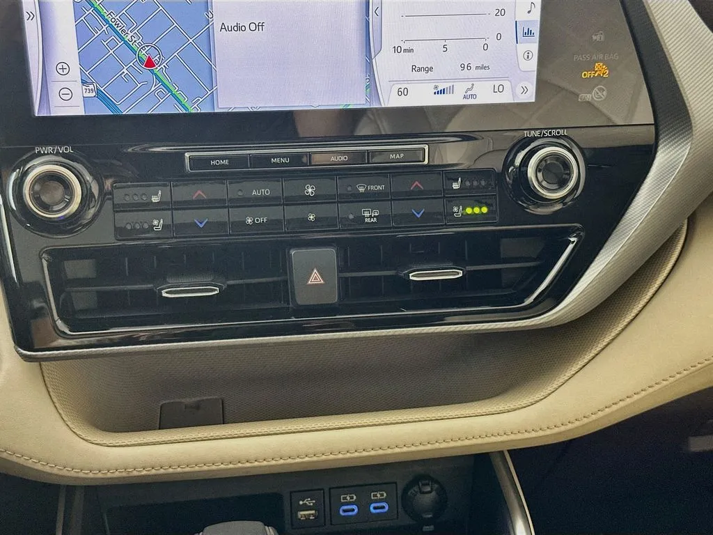 2022 Toyota Highlander Platinum - Photo 19