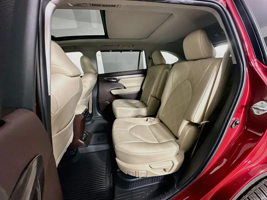 2022 Toyota Highlander Platinum - Photo 30