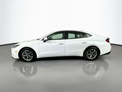 More photos of 2021 Hyundai Sonata SEL at CarLink Fort Myers, FL