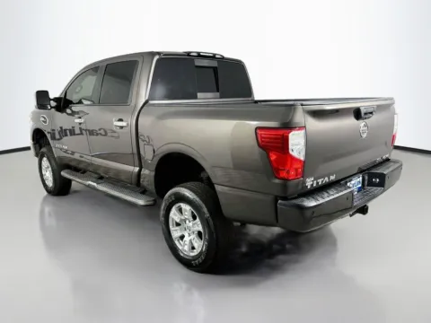 More photos of 2017 Nissan Titan SL at CarLink Fort Myers, FL
