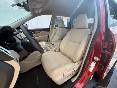 More photos of 2016 Nissan Rogue S at CarLink Fort Myers, FL