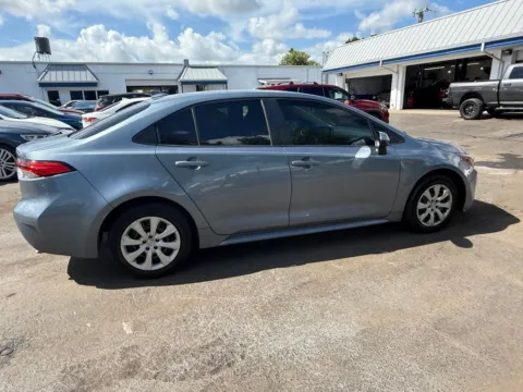 More photos of 2021 Toyota Corolla LE at CarLink Fort Myers, FL
