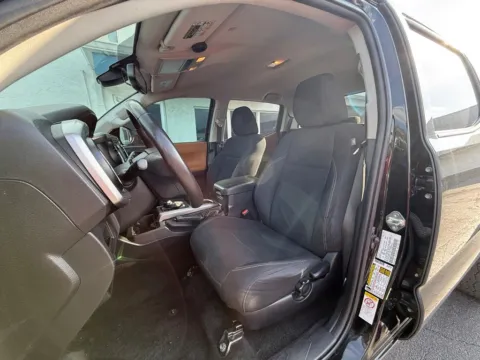 More photos of 2019 Toyota Tacoma SR5 at CarLink Fort Myers, FL
