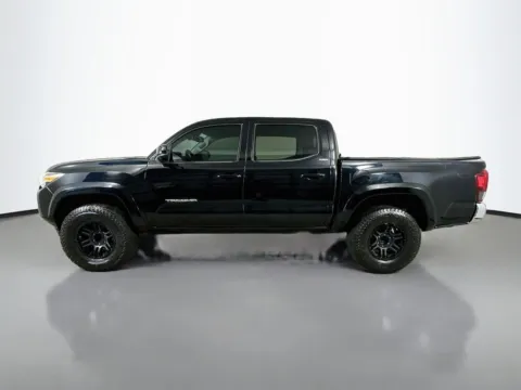 More photos of 2019 Toyota Tacoma SR5 at CarLink Fort Myers, FL