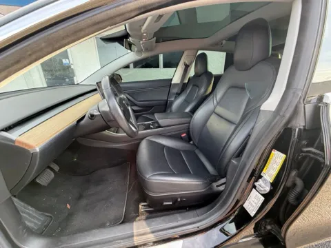 More photos of 2019 Tesla Model 3 Performance at CarLink Fort Myers, FL