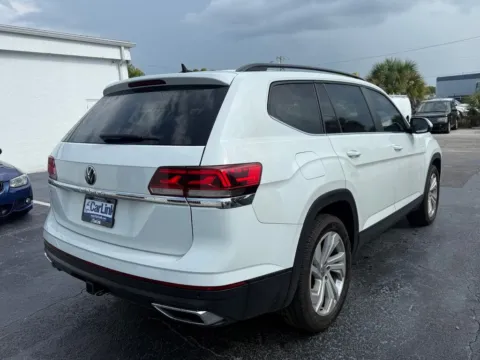 More photos of 2022 Volkswagen Atlas 3.6L V6 SE w/Technology at CarLink Fort Myers, FL