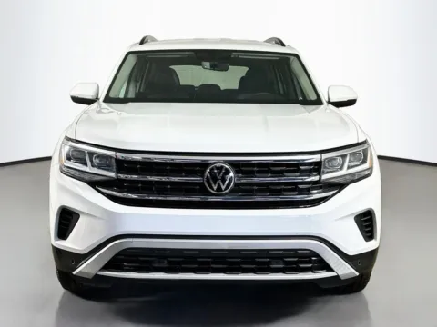 Photos of 2022 Volkswagen Atlas 3.6L V6 SE w/Technology for sale in Fort Myers, FL at CarLink Fort Myers