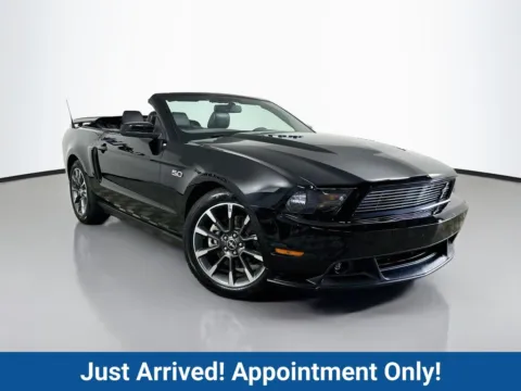 Black 2011 Ford Mustang GT Premium for sale in Fort Myers, FL