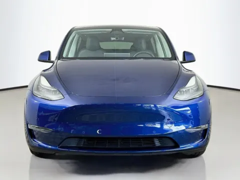 Photos of 2022 Tesla Model Y Performance for sale in Fort Myers, FL at CarLink Fort Myers