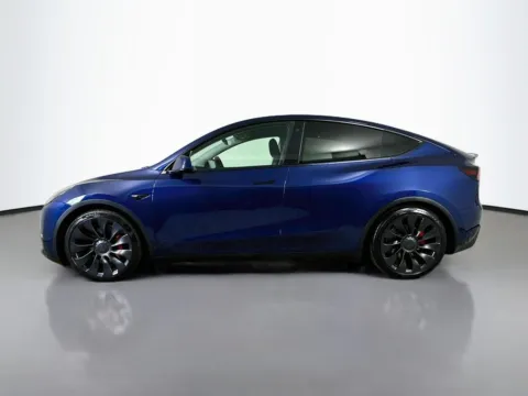 More photos of 2022 Tesla Model Y Performance at CarLink Fort Myers, FL