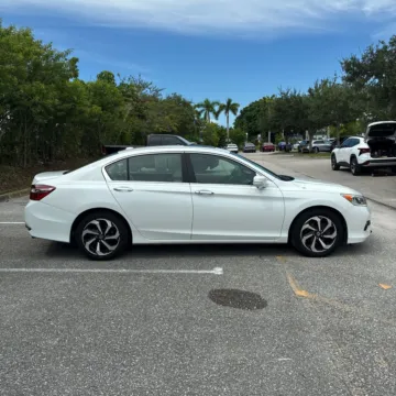 More photos of 2016 Honda Accord EX at CarLink Fort Myers, FL