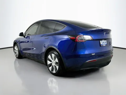More photos of 2020 Tesla Model Y Long Range at CarLink Fort Myers, FL