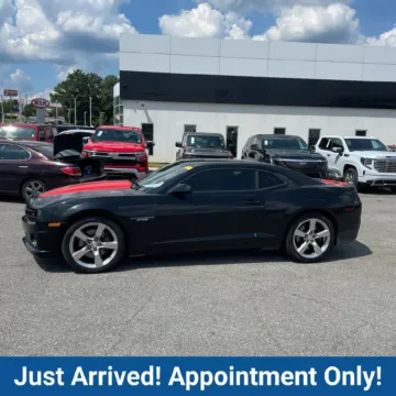More photos of 2010 Chevrolet Camaro SS at CarLink Fort Myers, FL