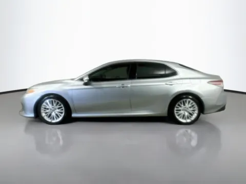 More photos of 2019 Toyota Camry XLE at CarLink Fort Myers, FL