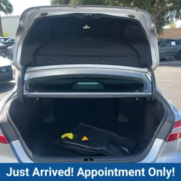 More photos of 2019 Toyota Camry XLE at CarLink Fort Myers, FL