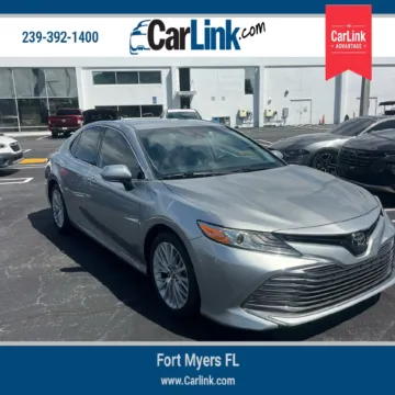 Silver 2019 Toyota Camry XLE for sale in Fort Myers, FL