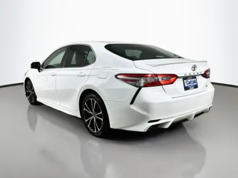 More photos of 2018 Toyota Camry SE at CarLink Fort Myers, FL
