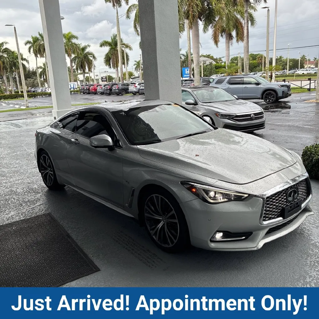 Silver 2018 INFINITI Q60 3.0t LUXE for sale in Fort Myers, FL