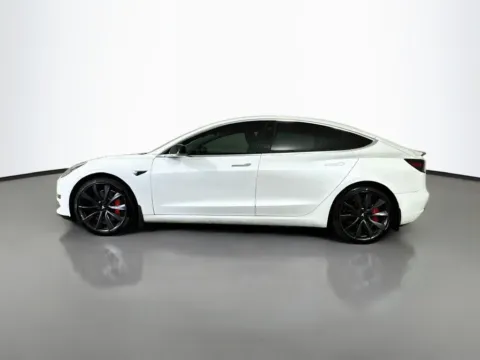 More photos of 2020 Tesla Model 3 Performance at CarLink Fort Myers, FL