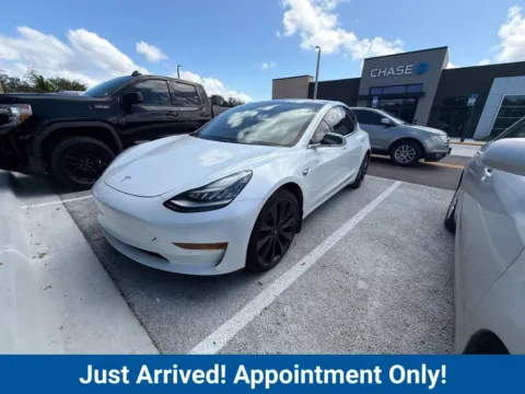 More photos of 2020 Tesla Model 3 Performance at CarLink Fort Myers, FL