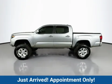 More photos of 2019 Toyota Tacoma SR at CarLink Fort Myers, FL