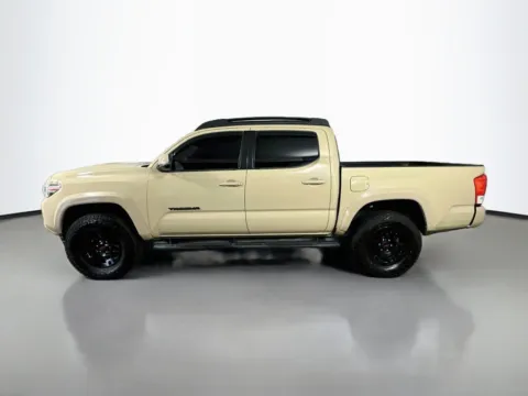 More photos of 2019 Toyota Tacoma TRD Sport at CarLink Fort Myers, FL