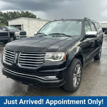 Another view of 2017 Lincoln Navigator L Select for sale in Fort Myers, FL at CarLink Fort Myers