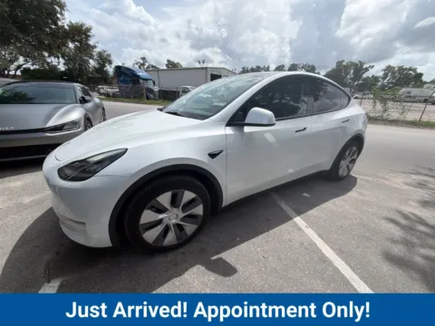 More photos of 2023 Tesla Model Y Long Range at CarLink Fort Myers, FL