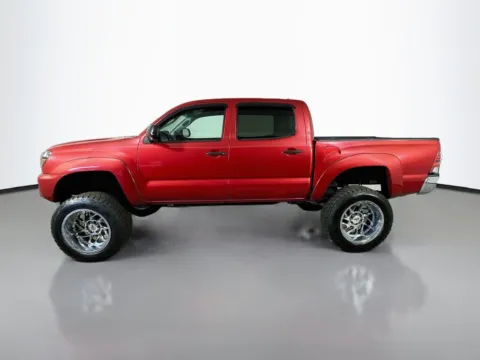 More photos of 2015 Toyota Tacoma PreRunner at CarLink Fort Myers, FL