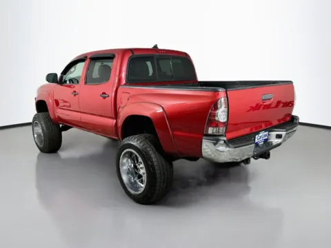 More photos of 2015 Toyota Tacoma PreRunner at CarLink Fort Myers, FL