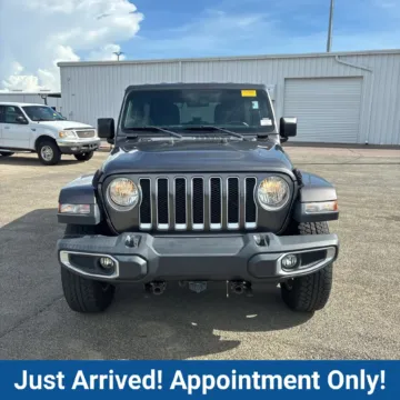 Photos of 2018 Jeep Wrangler Unlimited Sahara for sale in Fort Myers, FL at CarLink Fort Myers