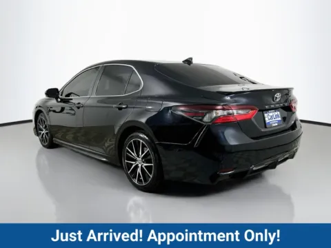 More photos of 2022 Toyota Camry SE at CarLink Fort Myers, FL