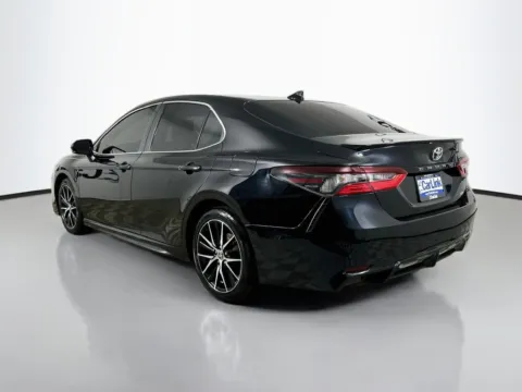 More photos of 2022 Toyota Camry SE at CarLink Fort Myers, FL