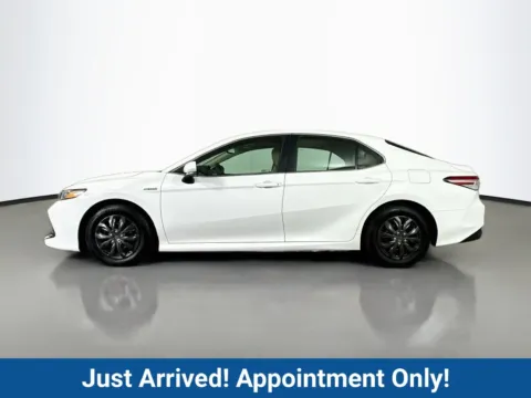 More photos of 2018 Toyota Camry Hybrid LE at CarLink Fort Myers, FL