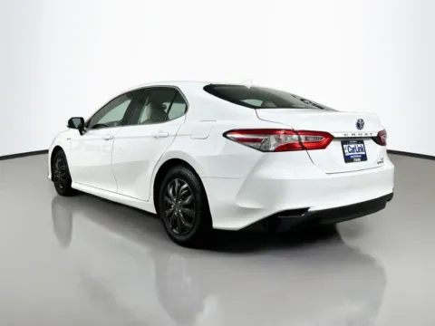 More photos of 2018 Toyota Camry Hybrid LE at CarLink Fort Myers, FL
