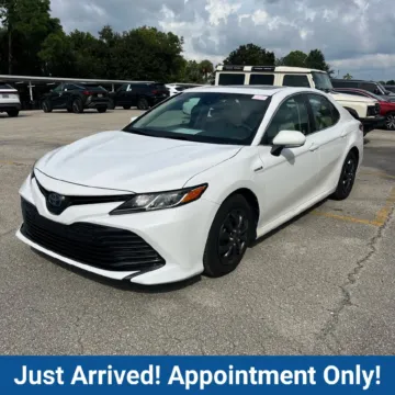 Another view of 2018 Toyota Camry Hybrid LE for sale in Fort Myers, FL at CarLink Fort Myers