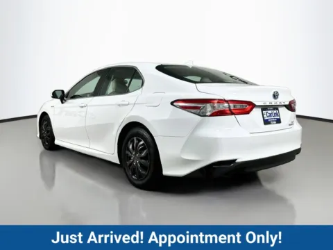 More photos of 2018 Toyota Camry Hybrid LE at CarLink Fort Myers, FL