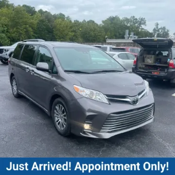 Gray 2020 Toyota Sienna XLE Premium for sale in Fort Myers, FL