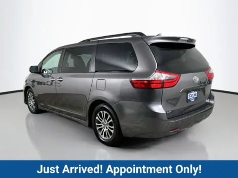 More photos of 2020 Toyota Sienna XLE Premium at CarLink Fort Myers, FL