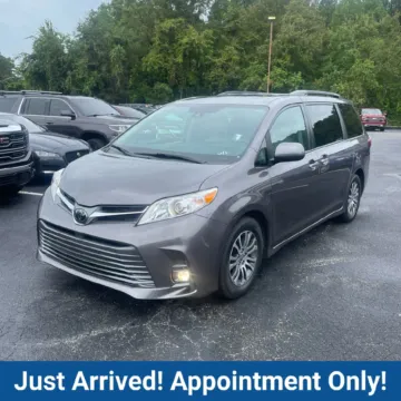 Another view of 2020 Toyota Sienna XLE Premium for sale in Fort Myers, FL at CarLink Fort Myers