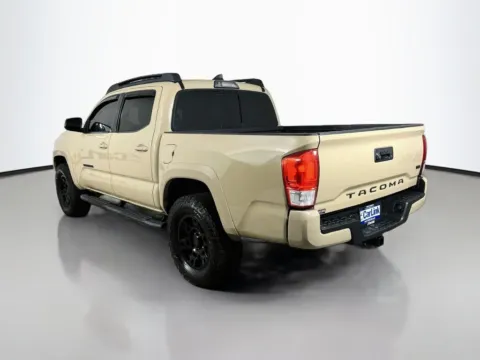More photos of 2019 Toyota Tacoma TRD Sport at CarLink Fort Myers, FL