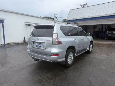 More photos of 2017 Lexus GX 460 at CarLink Fort Myers, FL