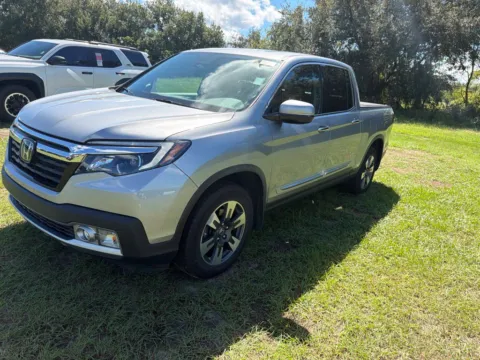 Another view of 2017 Honda Ridgeline RTL-E for sale in Fort Myers, FL at CarLink Fort Myers