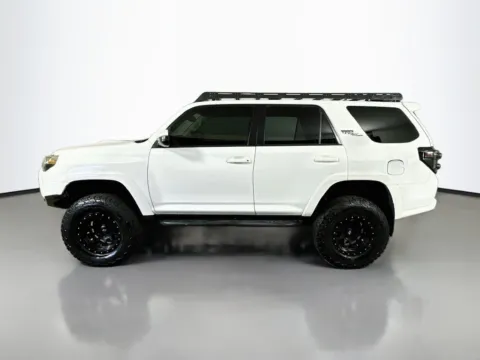 More photos of 2021 Toyota 4Runner TRD Off-Road at CarLink Fort Myers, FL