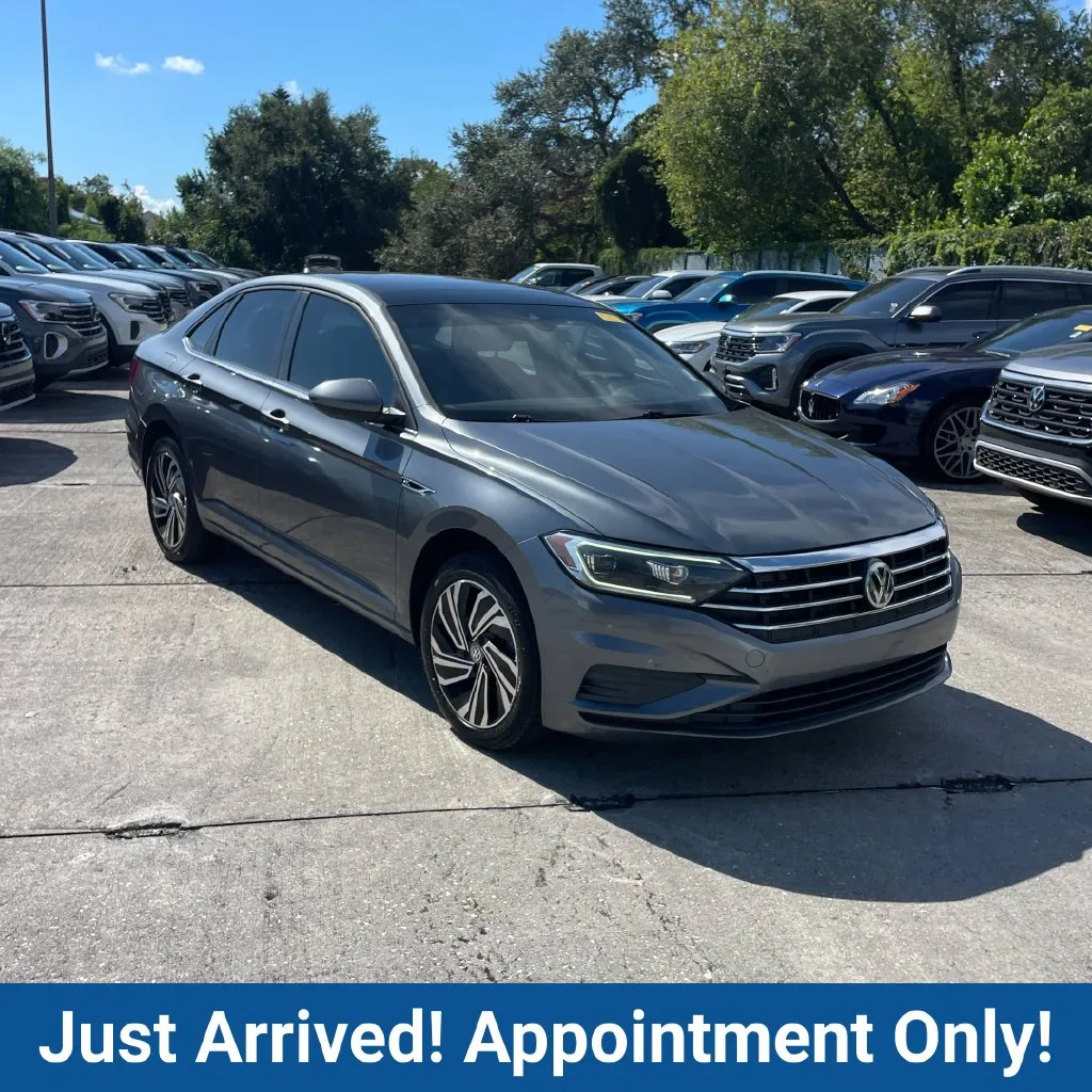 Gray 2020 Volkswagen Jetta SEL for sale in Fort Myers, FL