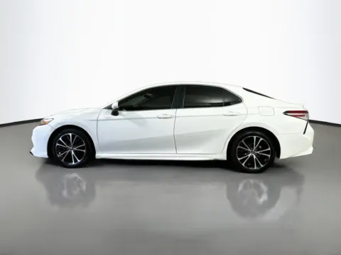 More photos of 2019 Toyota Camry SE at CarLink Fort Myers, FL