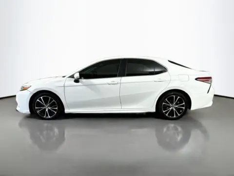 More photos of 2019 Toyota Camry SE at CarLink Fort Myers, FL
